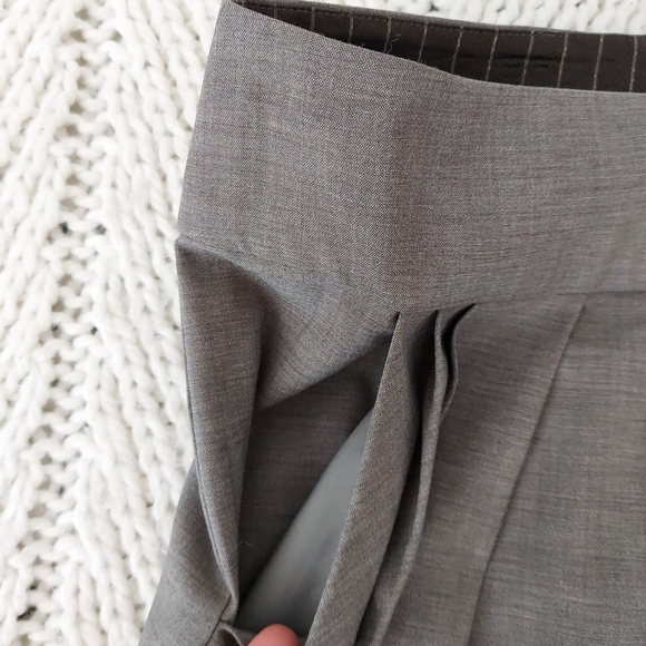 New TRINA TURK Pleated High Waist Pencil Skirt - Picture 3 of 7